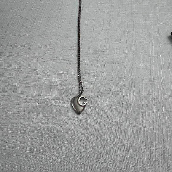 Gucci Silver Heart Necklace with G Logo - Picture 6 of 12